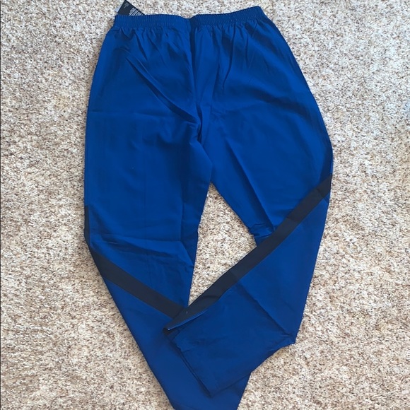 COPY - NWT mens under Armour pants - Picture 2 of 6